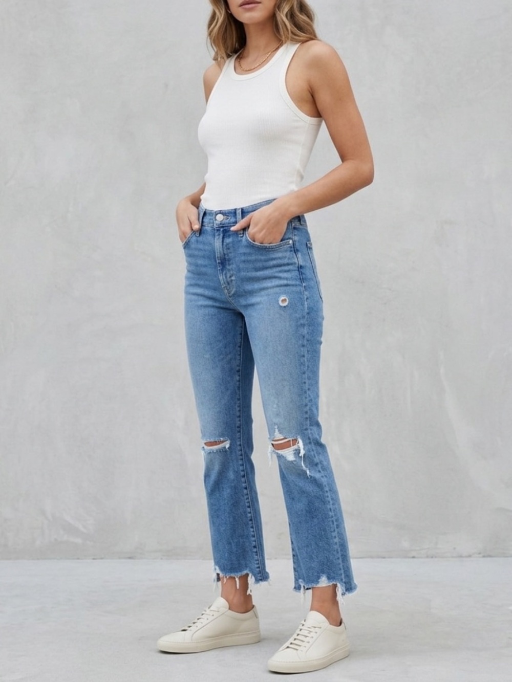 MOTHER The Insider Crop Step Chew Jeans Size 27 Drinking By The Pool Distressed